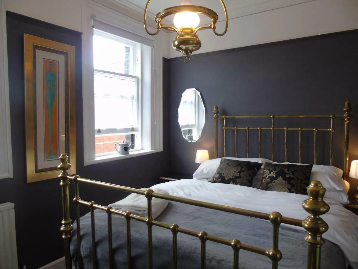 The Warren Belfast Bed & Breakfast