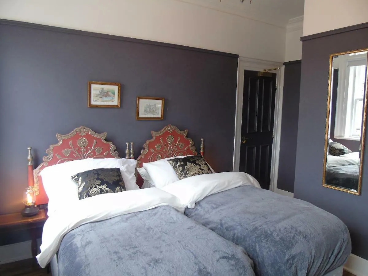 The Warren Belfast Bed & Breakfast