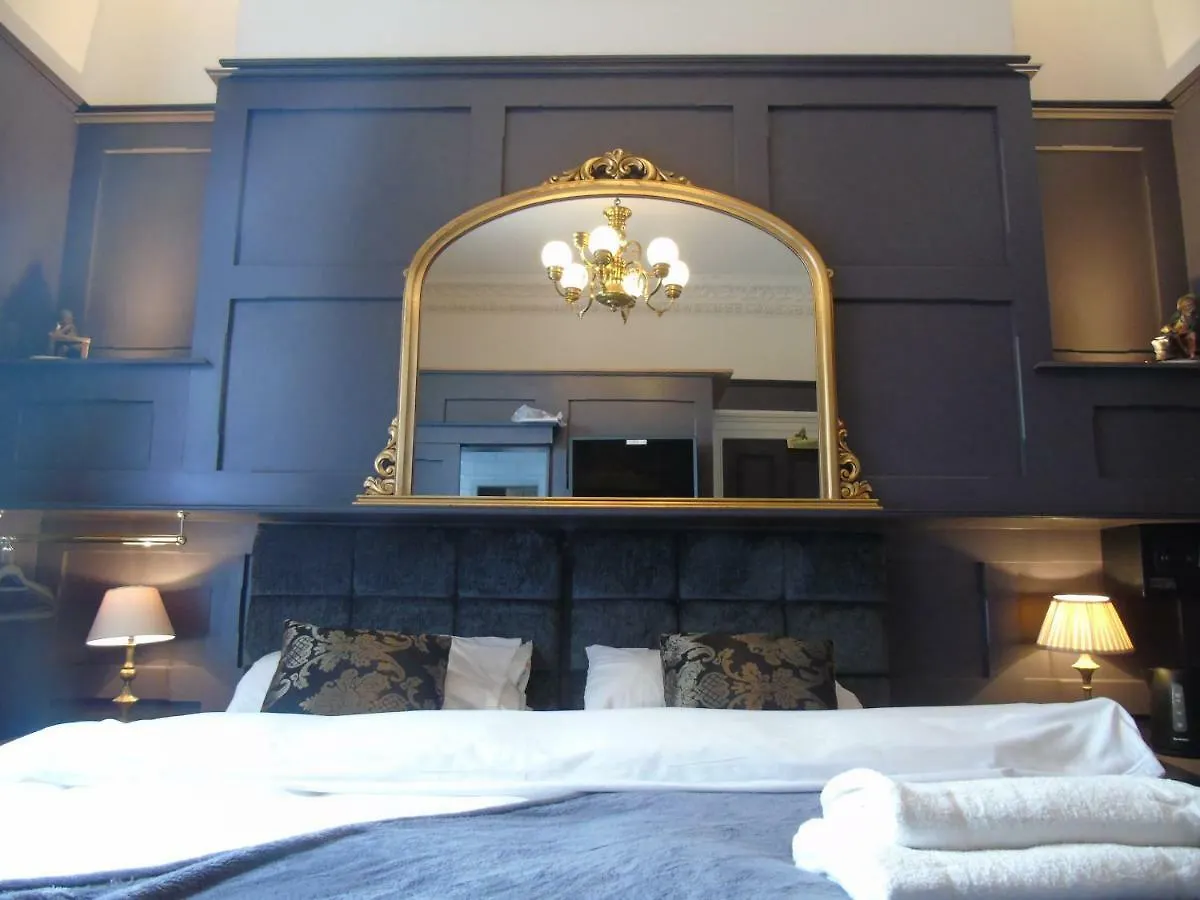 The Warren Belfast Bed & Breakfast