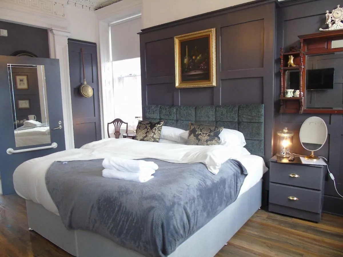 The Warren Belfast Bed & Breakfast
