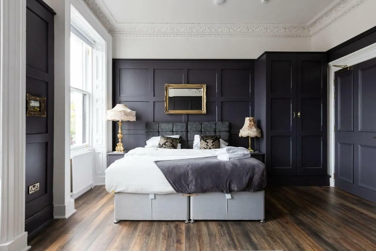 The Warren Belfast Bed & Breakfast