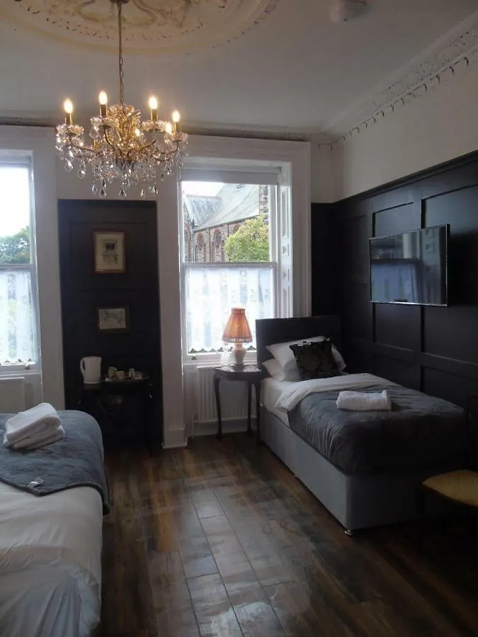 The Warren Belfast Bed & Breakfast