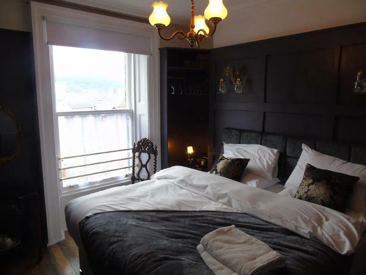 Bed and Breakfast The Warren Belfast