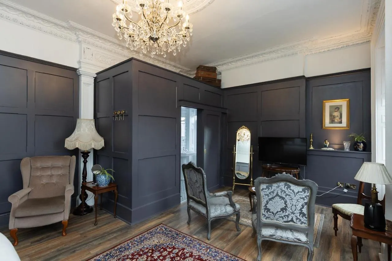 Bed and Breakfast The Warren Belfast 0*,  Regno Unito